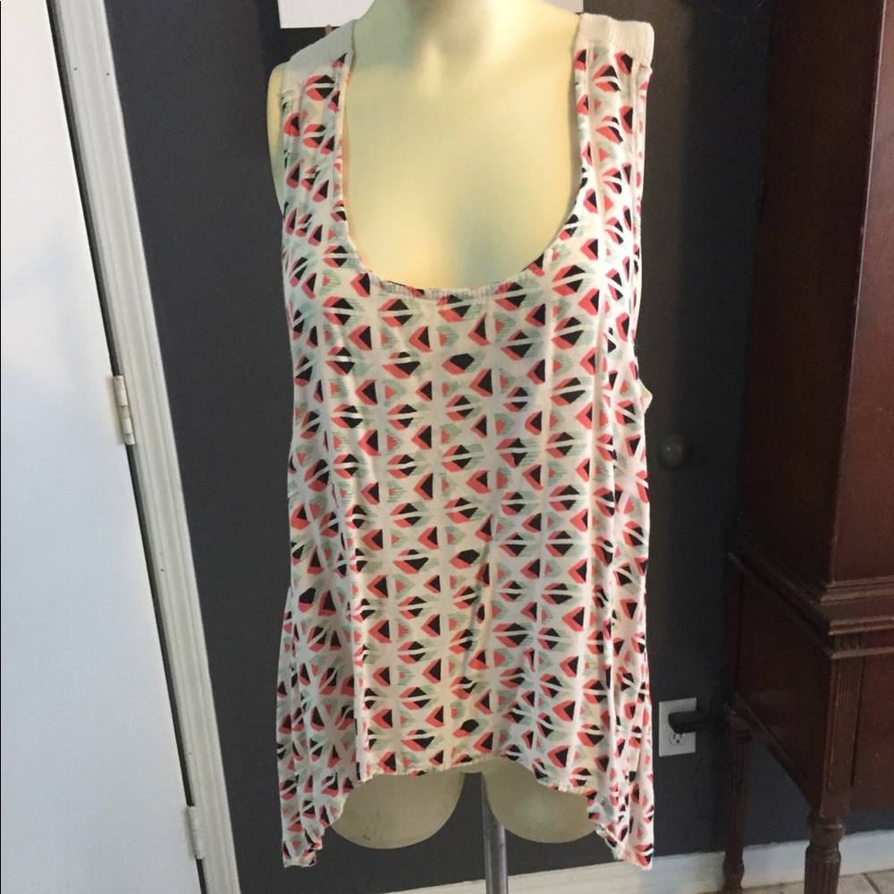 Tramp Geo print crochet top size M shark bite